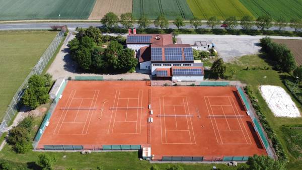 Tennisplatz